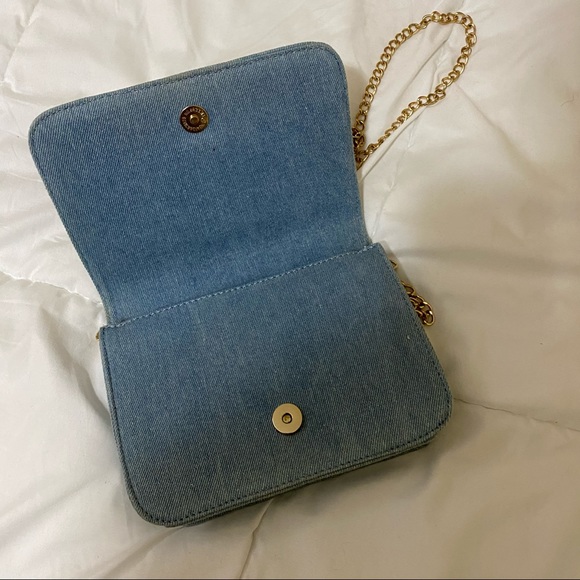 Purse - Picture 2 of 5